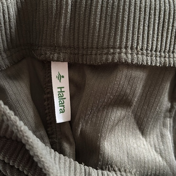 Halara Aura Cord Cloud Olive Green Midi Pencil Skirt Sz S Knee Length Pockets - Picture 4 of 4